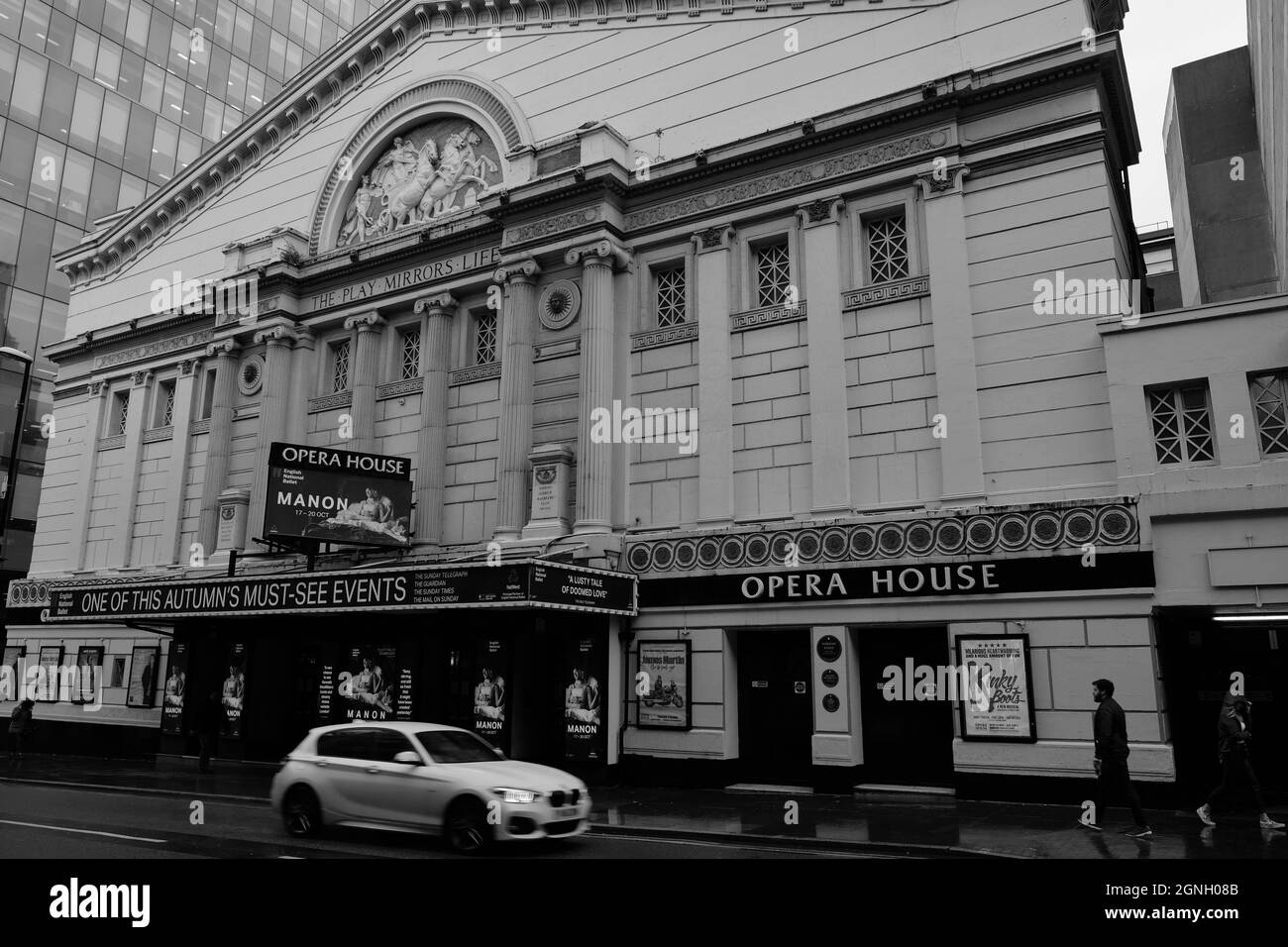 Manchester, Regno Unito - Ottobre 2018: Facciata dell'Opera House a Manchester, Regno Unito Foto Stock