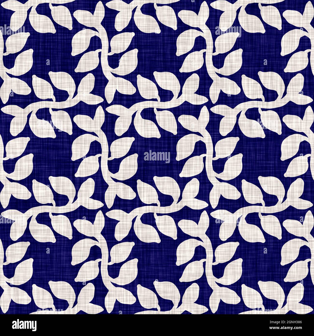 Indigo blu fogliame blocco stampa tinto lino texture sfondo. Ripetizione batik tessuto giapponese senza cuciture. Sfocatura floreale organica stressata Foto Stock