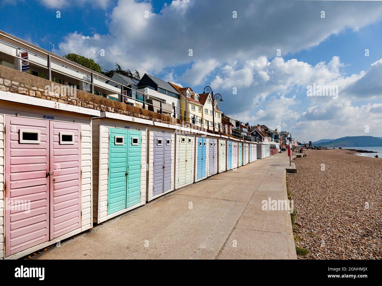 Lyme Regis villaggio sulla Jurassic Coast Regno Unito famoso per i fossili. Foto Stock