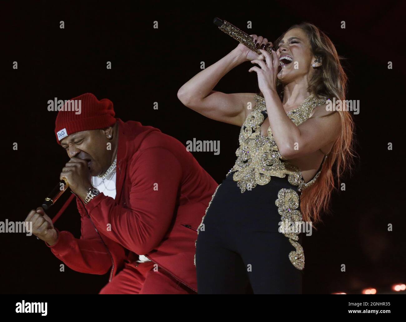 New York, Stati Uniti. 26 settembre 2021. JA Rule e Jennifer Lopez suonano al Global Citizen Live di New York il sabato 25 settembre 2021. Global Citizen Live è un evento globale di 24 ore che inizia il 25 settembre per unire il mondo per difendere il pianeta e sconfiggere la povertà. Foto di John Angelillo/UPI Credit: UPI/Alamy Live News Foto Stock