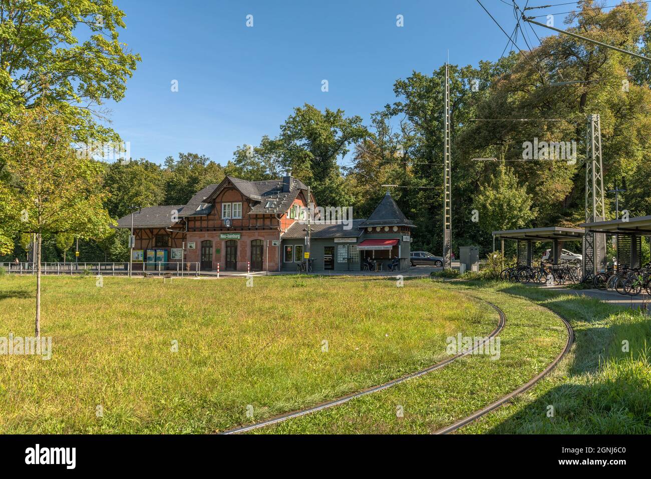 Fermata del tram dell'ex Waldbahn a Neu Isenburg, Germania Foto Stock