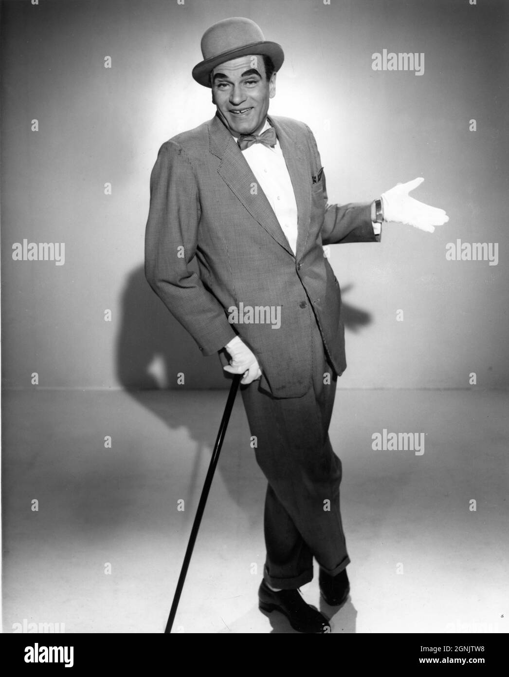 LAURENCE OLIVIER publicityportrait come Archie Rice sul palco dell'ENTERTAINER 1960 Tony RICHARDSON sceneggiatura John Osborne e Nigel Kneale adattato dal gioco di John Osborne musica John Addison produttore Harry Saltzman Woodfall Film Productions / British Lion Films (UK) - Continental Distributing (US) Foto Stock