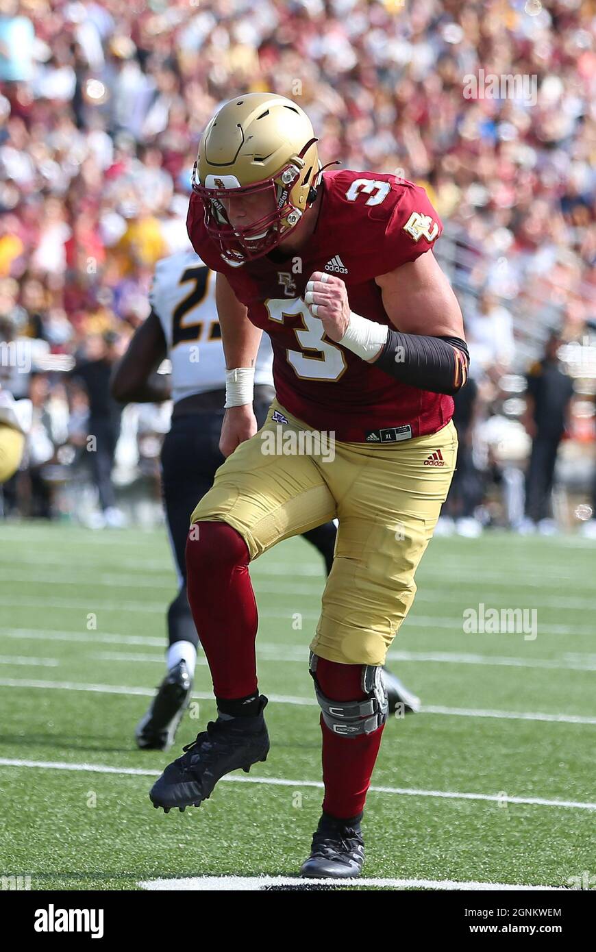 Stadio Alumni. 25 Settembre 2021. MA, USA; Boston College Eagles Tight End Trae Barry (3) in azione durante la partita di football NCAA tra Missouri Tigers e Boston College Eagles all'Alumni Stadium. Anthony Nesmith/CSM/Alamy Live News Foto Stock