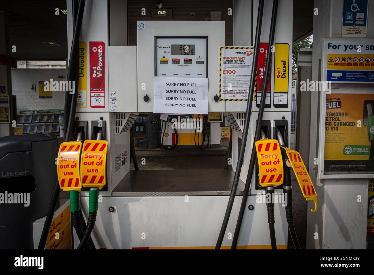 Le previsioni di benzina sono state chiuse a causa della scarsità di carburante a Londra, Regno Unito Foto Stock