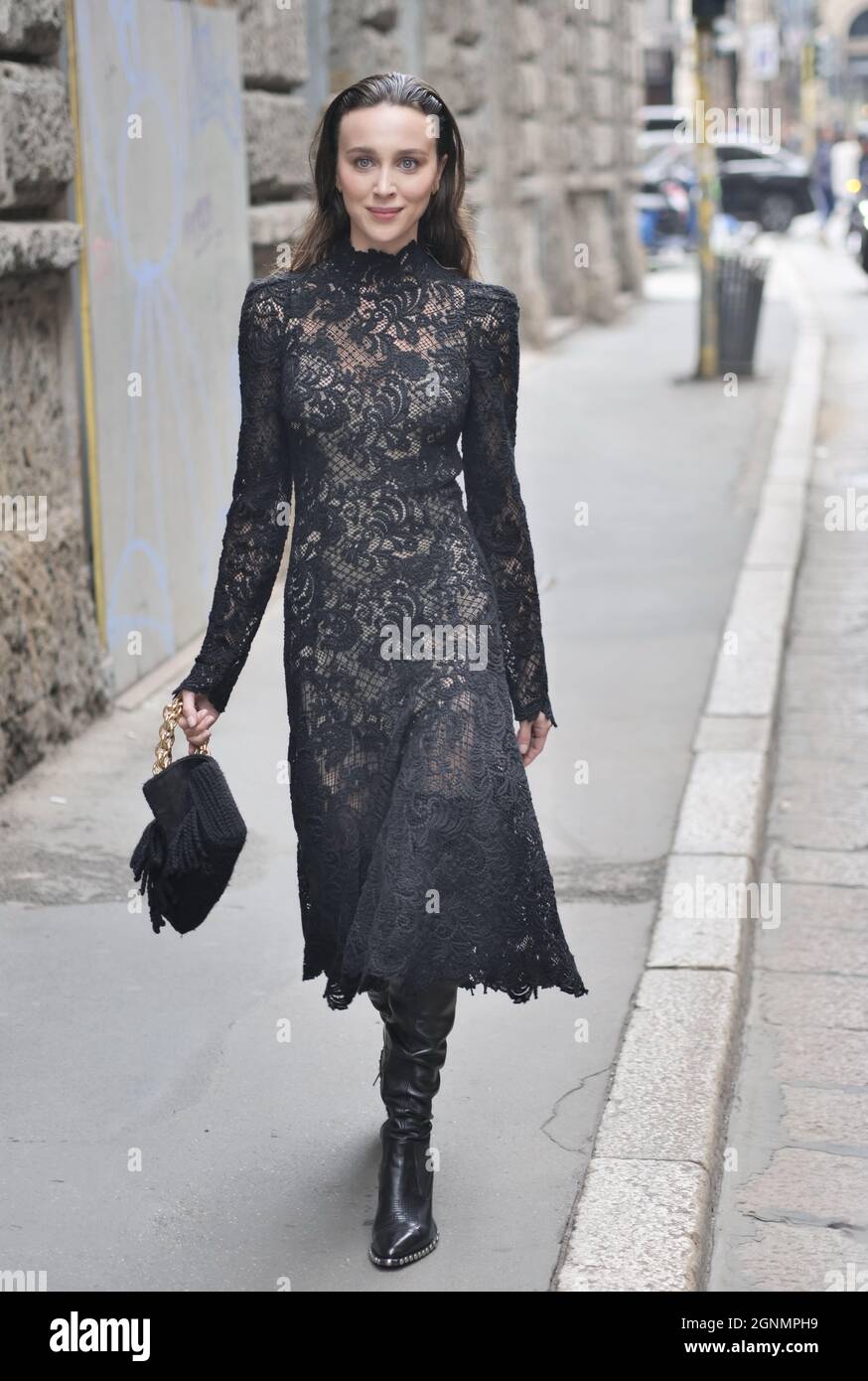 Milano, Italia. 25 Settembre 2021. Settimana della moda a Milano collezioni moda donna autunno/inverno 2021/2022, sfilata di moda Ermanno Scervino piena di ospiti importanti nella foto: Chiara Baschetti Credit: Independent Photo Agency/Alamy Live News Foto Stock