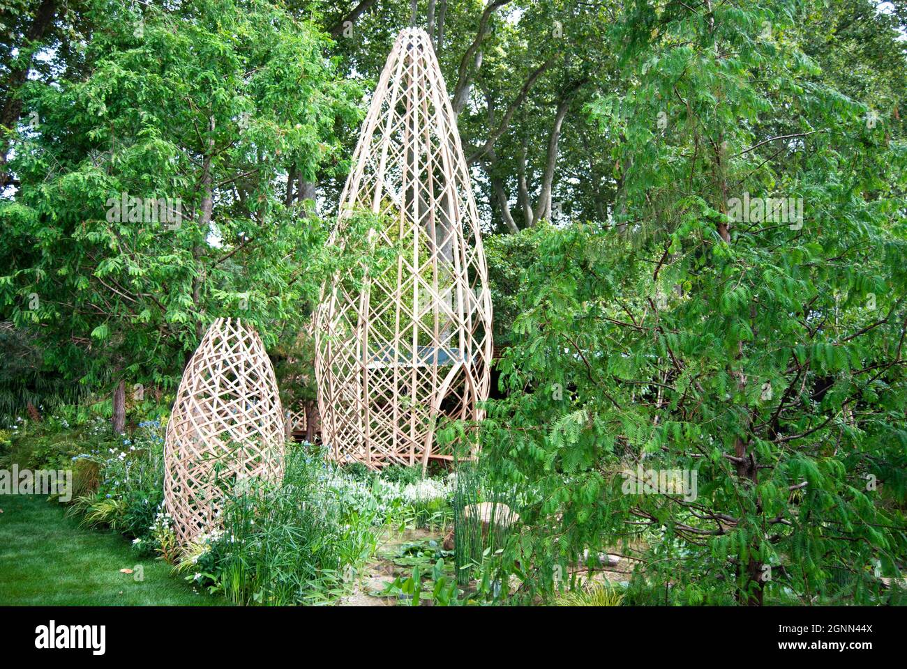 Guangzhou Cina: Guangzhou Garden, RHS Chelsea Flower Show Settembre 2021. Progettato da Peter Chmiel e Chin-Jung Chen di Grant Associates. Foto Stock