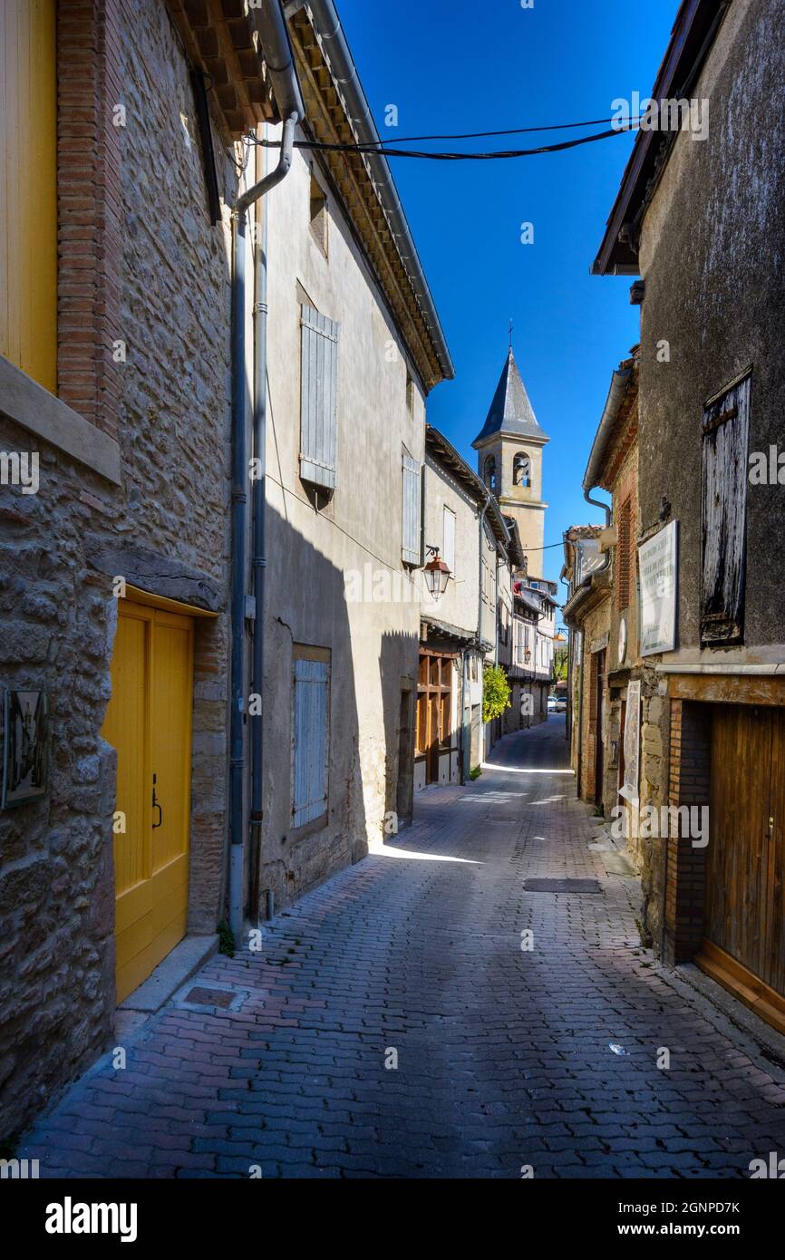 Strade del villaggio di Lautrec, Tarn, Francia Foto Stock