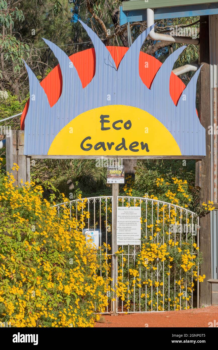 L'Eco Garden vicino alla rispettata Eco House presso il Kimbriki Resource Recovery Center nella parte settentrionale di Sydney, Australia, un centro di apprendimento ed esperienza ecologica Foto Stock