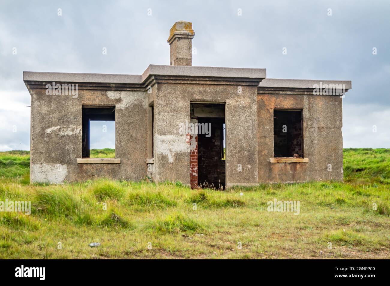 Le rovine del forte di Lenan Head sulla costa settentrionale della contea di Donegal, Irlanda Foto Stock