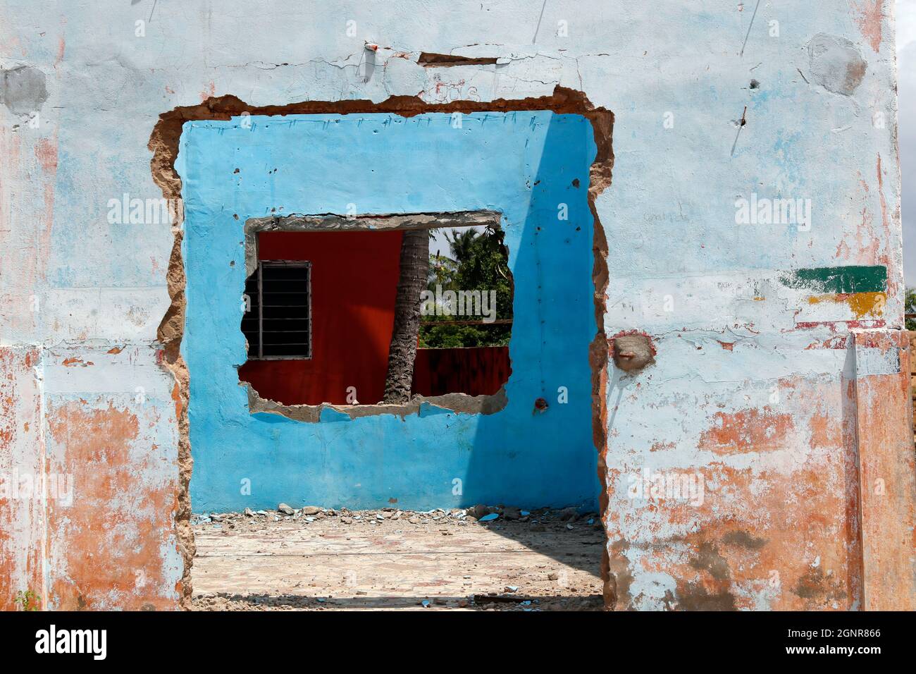 Casa abbandonata in rovine. Benin. Foto Stock