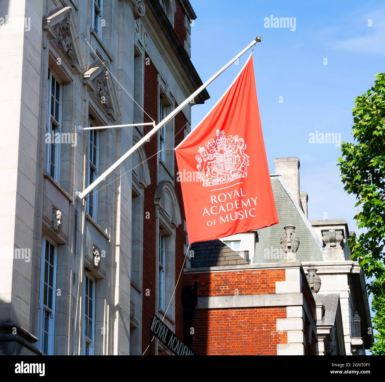 L'entrata della Royal Academy of Music nel centro di Londra, un college costituente dell'Università di Londra Foto Stock