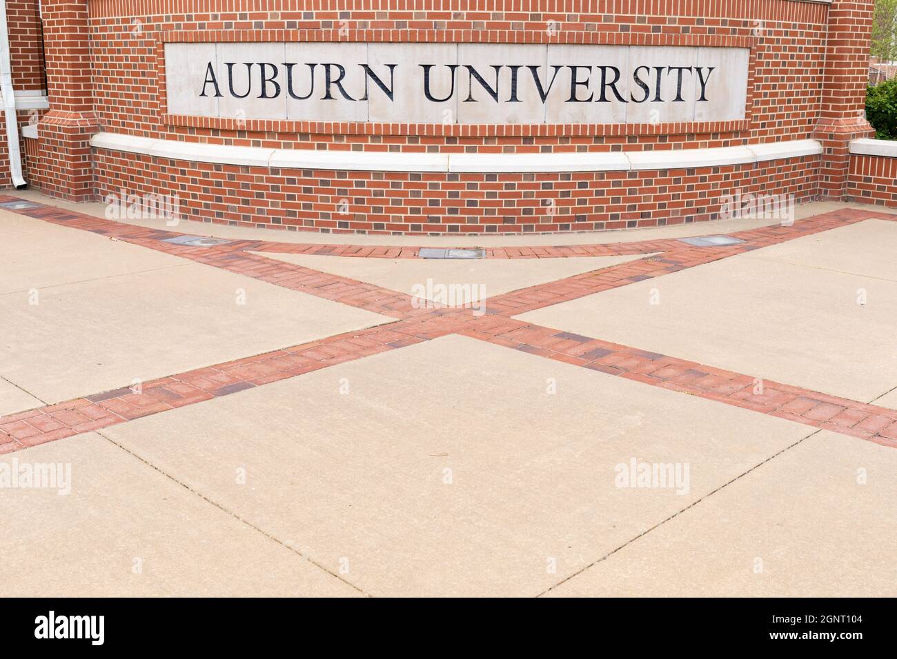 AUBURN ALABAMA, USA - 18 giugno 2020 - Auburn University Sign at Main Campus Foto Stock