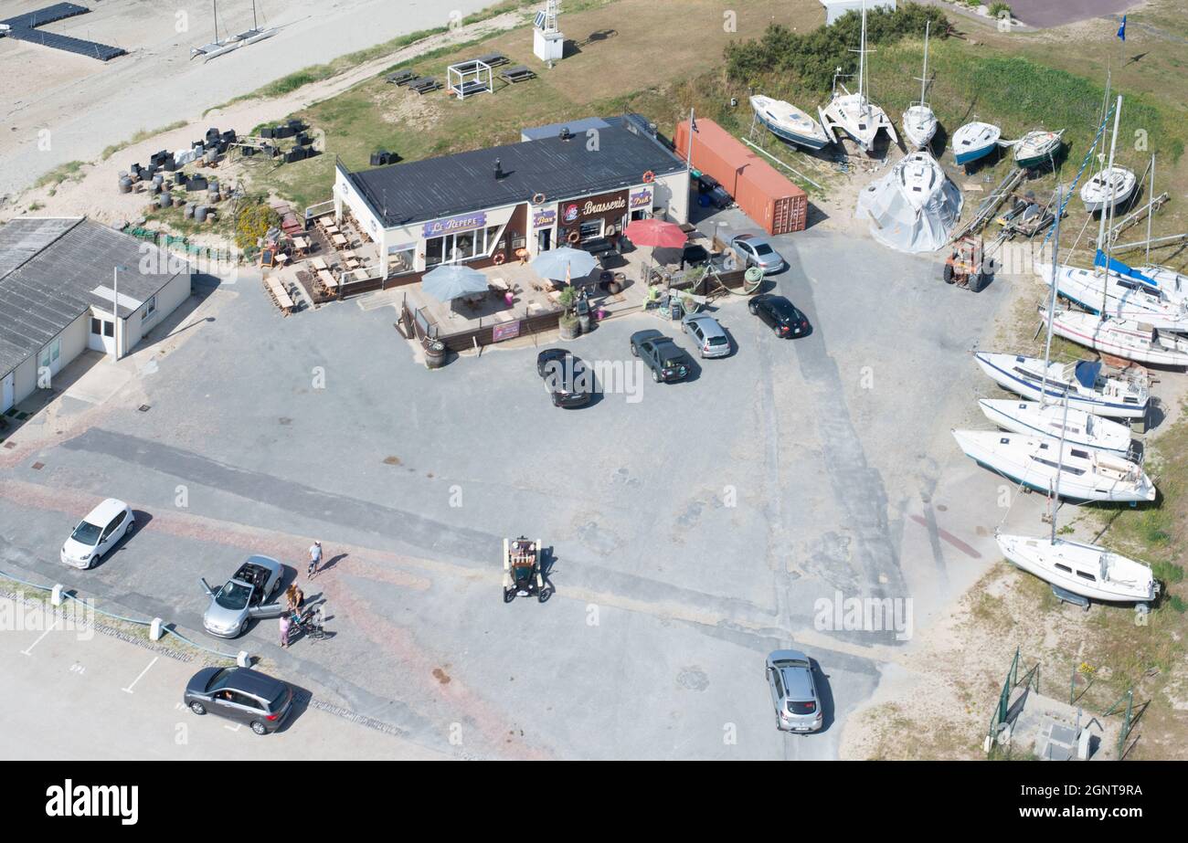 Francia, Manica (50), Cotentin, Portbail Portbail, ristorante di plage (vue aérienne) // Francia, Manica, Cotentin, ristorante (vista aerea) Foto Stock