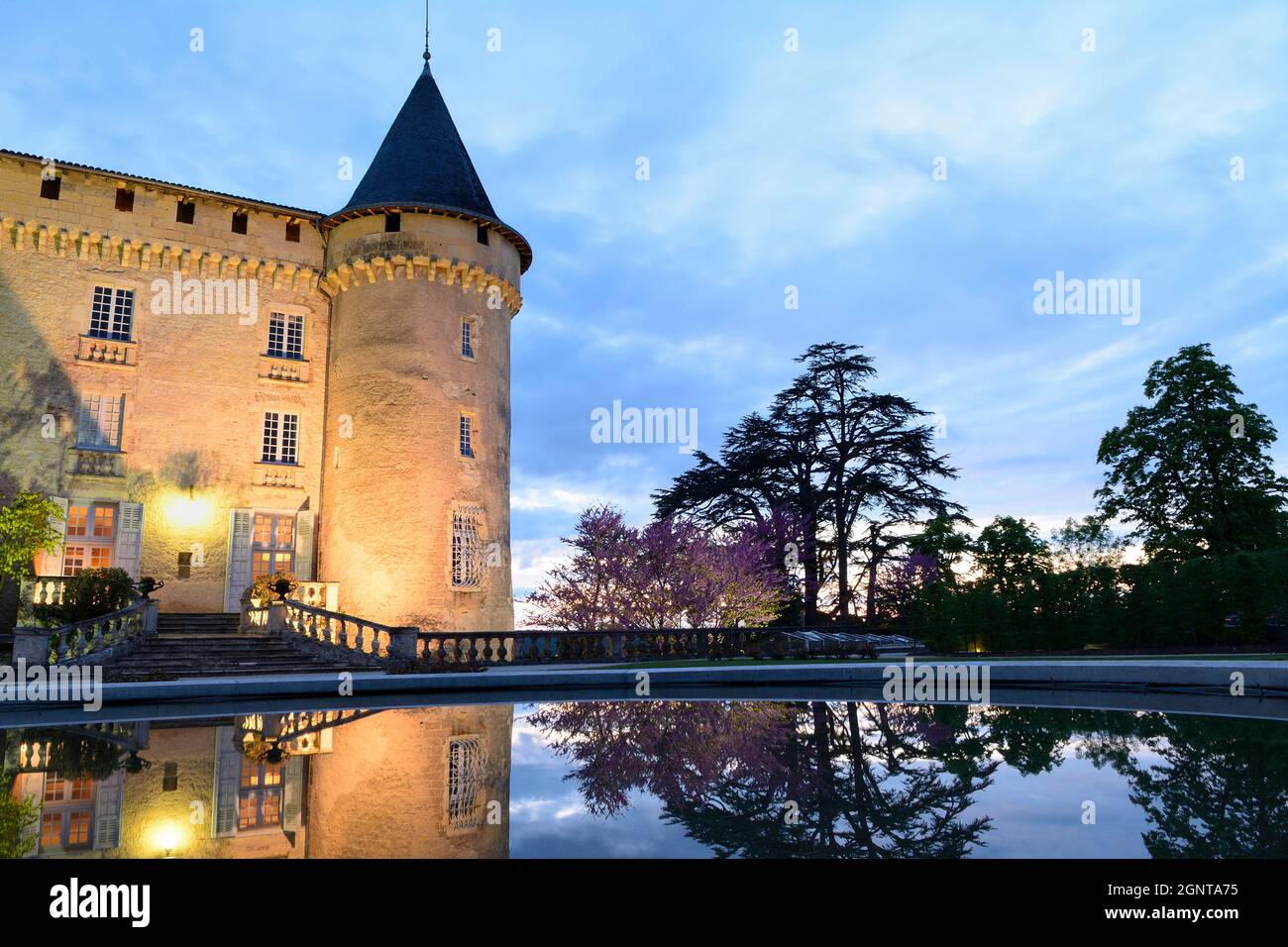 Francia, Lot (46), le Château de Mercuès, Hôtel de la Chaîne Relais et châteaux // Francia, Lot, il castello di Mercues, hotel della società Relais et C Foto Stock