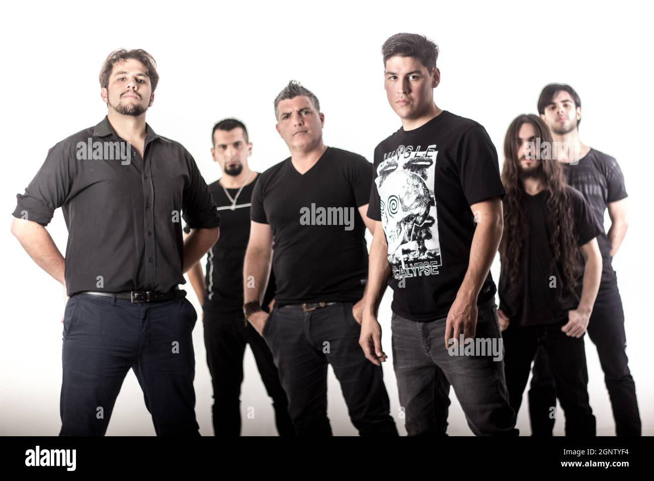 Ritratto della band con sfondo bianco in studio Foto Stock