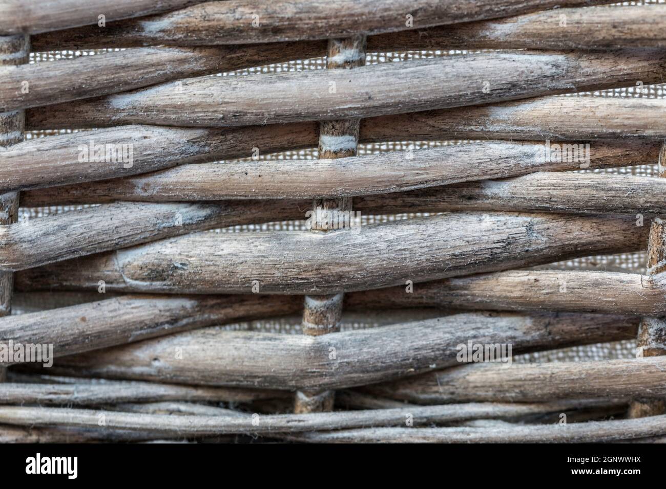 Cesto di vimini fatto di salici per sfondo Foto Stock