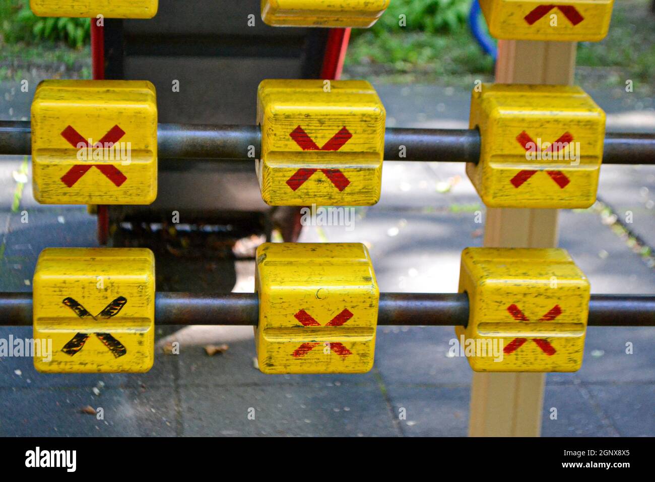 Come i Playgrounds possono migliorare le abilità di fine Motor nel parco giochi Foto Stock