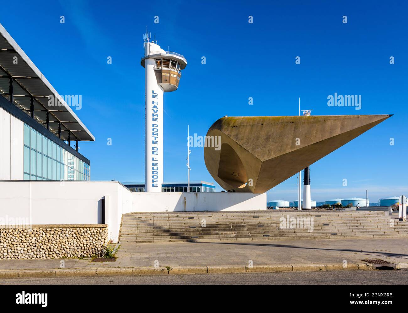 Torre di controllo, Museo Muma e scultura 'le Signal' a le Havre, Francia. Foto Stock