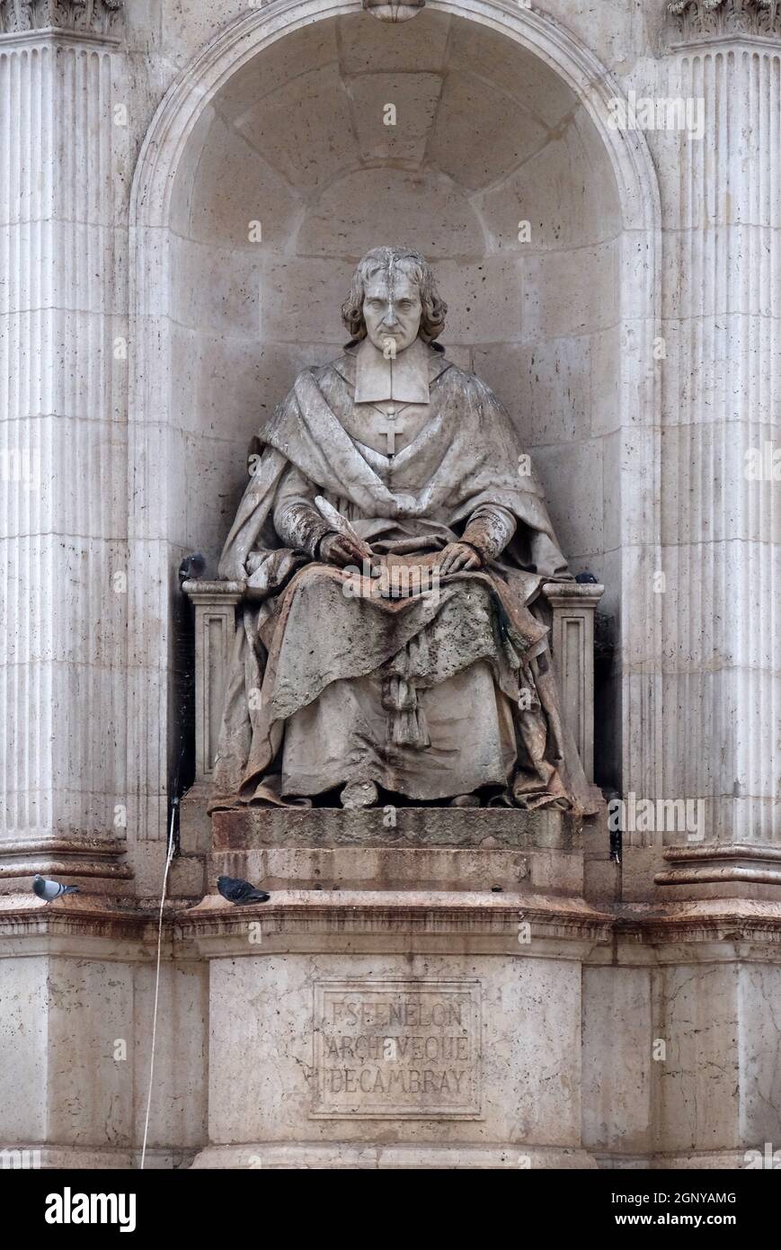 Fenelon da Francois lanno. Fontana dei sacri oratori, Place Saint Sulpice a Parigi, Francia Foto Stock