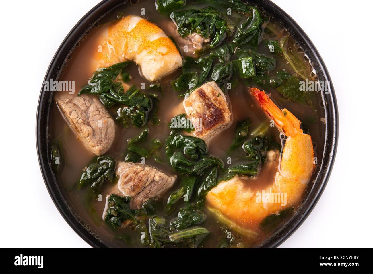 Manzo, stufato di okra e zuppa di spinaci in un recipiente isolato su sfondo bianco Foto Stock