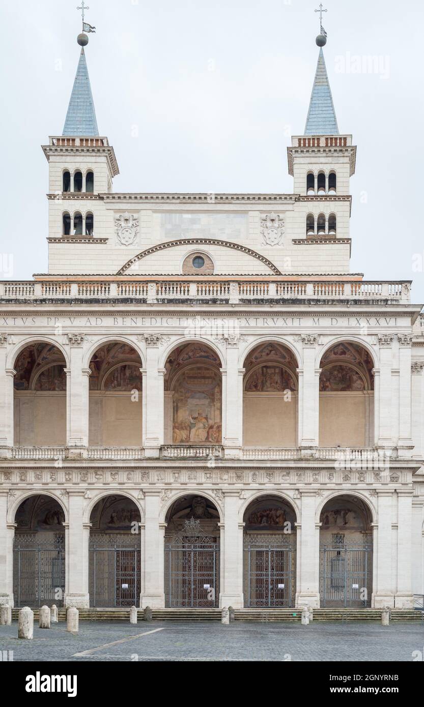 Indicazioni di San Giovanni in Laterano a Roma Italia Foto Stock