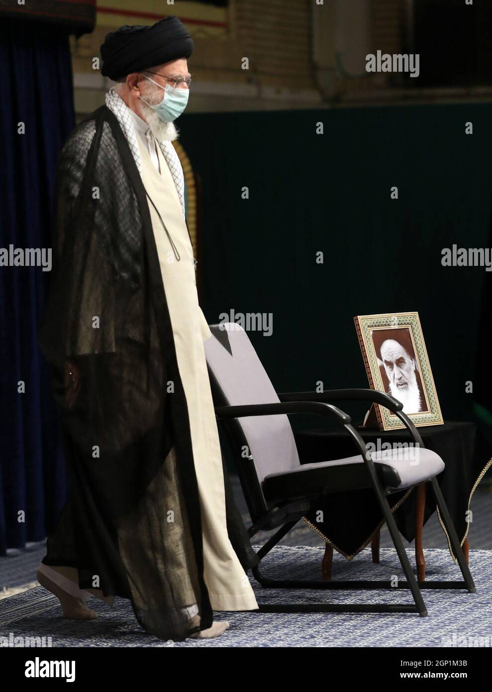 Teheran, Teheran, Iran. 27 settembre 2021. L'evento ArbaÊ½een si è tenuto a Teheran, in Iran, il 27 settembre 2021. Il leader supremo iraniano Ayatollah ALI KHAMENEI ha partecipato all'evento tramite videoconferenza. Arbaeen è l'ultimo giorno del lutto di 40 giorni che segue l'anniversario dell'uccisione del nipote di Profeta Mohammad, Hussein, e dei suoi 72 compagni, nel settimo secolo. (Credit Image: © Iranian Supreme leader'S Office via ZUMA Press Wire) Foto Stock