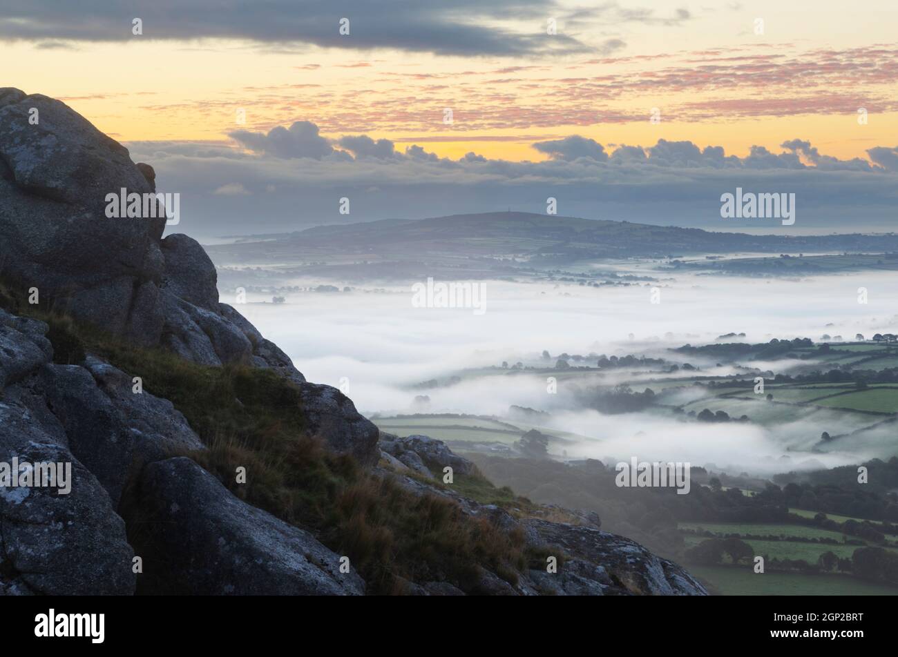 Inversione cloud Sharptor Bodmin Moor Foto Stock