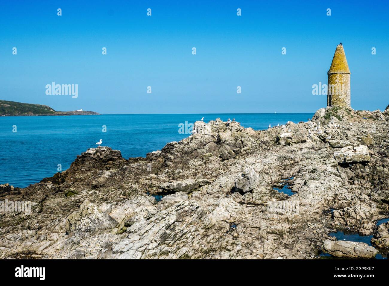 Ynys Dulas / Dulas Island una piccola isola al largo della costa orientale di Anglesey, Galles Foto Stock