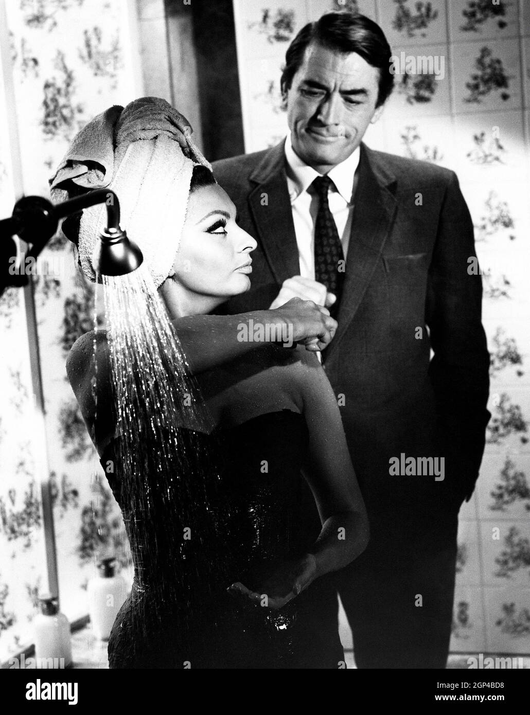 ARABESQUE, da sinistra, Sophia Loren, Gregory Peck, 1966 Foto Stock
