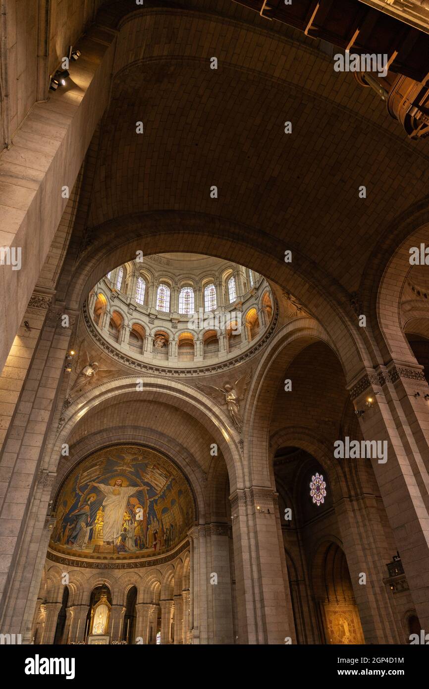 Interno della basilica del Sacro cuore di Parigi Foto Stock