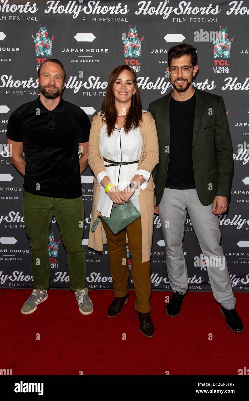 Hunter Jackson-Brier, Cate Carson, Jay Everly partecipa al 17° tappeto rosso annuale HollyShorts Second Filmakers al TCL Chinese Theatre di Los Angeles, CA il 27 settembre 2021 Foto Stock