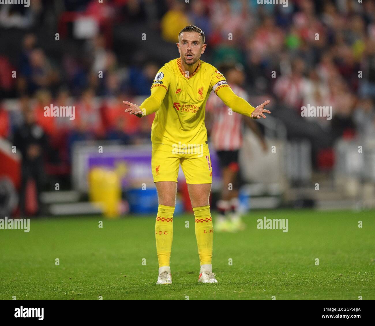 25 settembre 2021 - Brentford contro Liverpool - The Premier League - Brentford Community Stadium la Jordan Henderson di Liverpool durante la Premier League Foto Stock