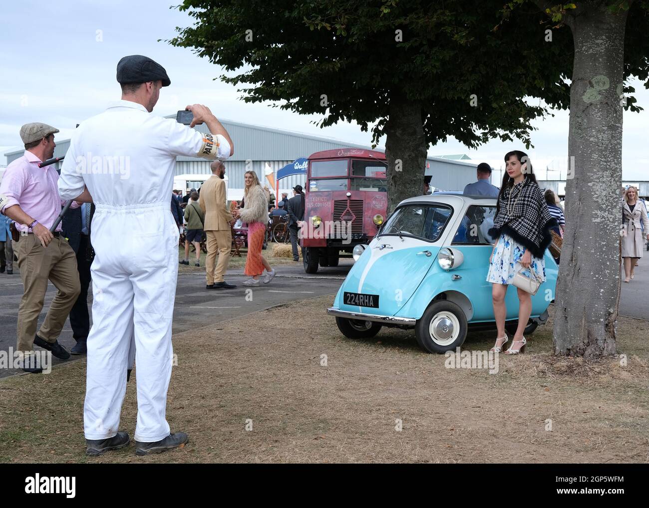 2021 settembre - BMW bolla auto al Goodwood Revival gara riunione Foto Stock