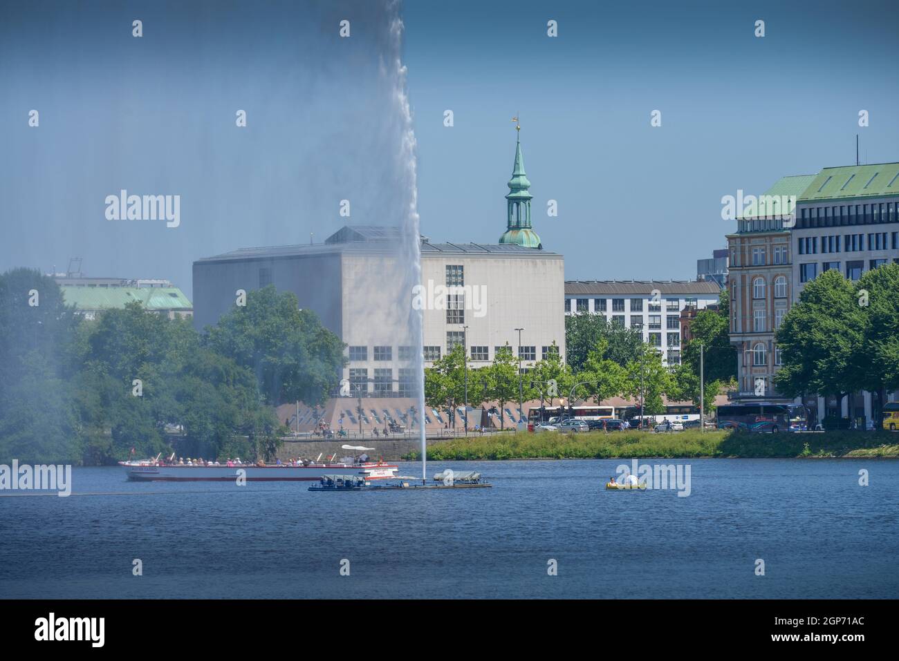 Hamburger Kunsthalle, Alsterfontaene, Inner Alster Lake, Amburgo, Germania Foto Stock