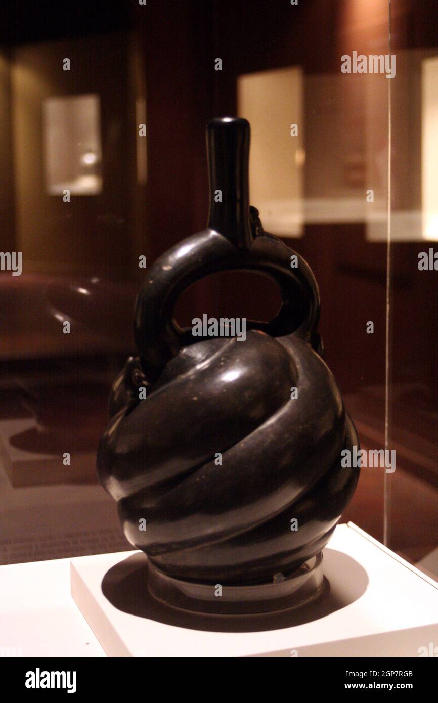 Ceramica al Museo di Arte precolombiana, Cusco, Perù Foto Stock
