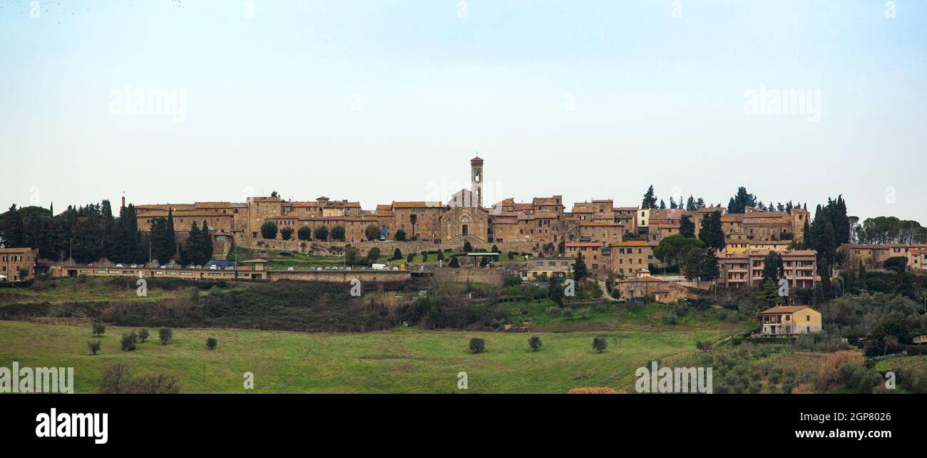 Paesaggio toscano con gli antichi edifici di Barberino Val D'Elsa, cittadina della regione Toscana in Italia. Foto Stock
