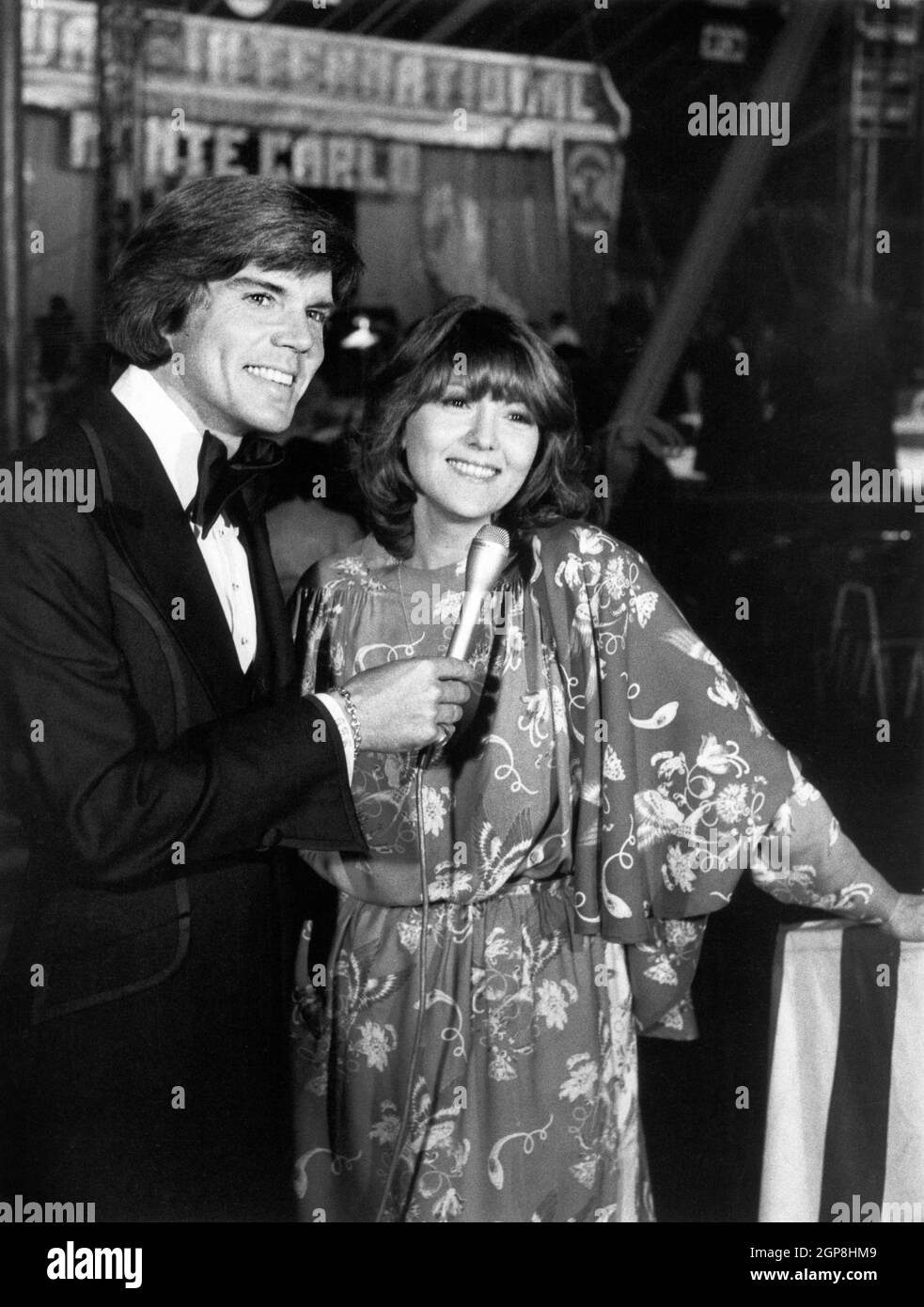 John Davidson, Brenda Vaccaro, che ospita 'il quarto Festival Internazionale annuale del Circo di Monte-Carlo', 1977 Foto Stock