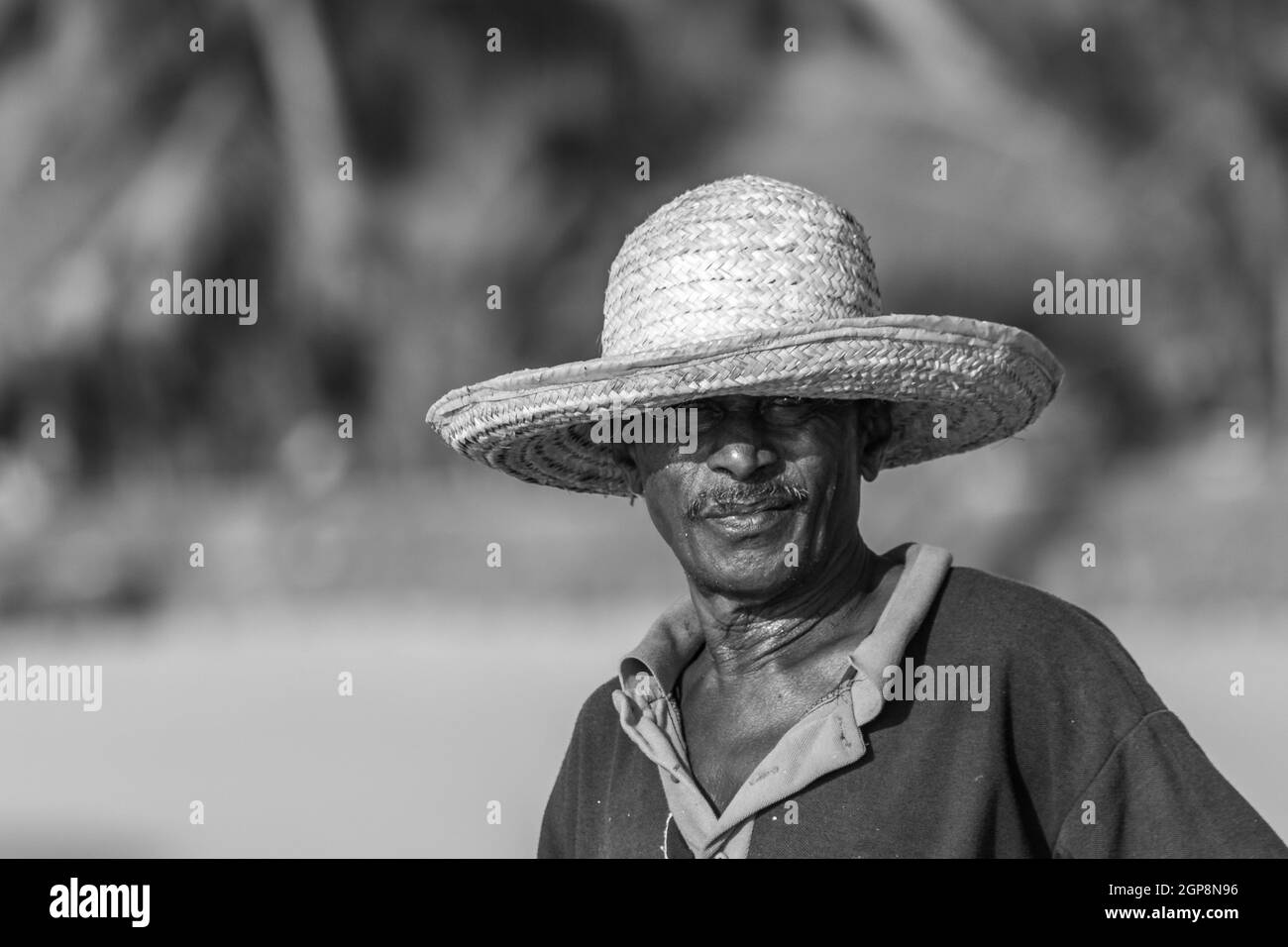 SRI LANKA, TANGALLA. RITRATTO DI UN PESCATORE A TANGALLA. Foto Stock