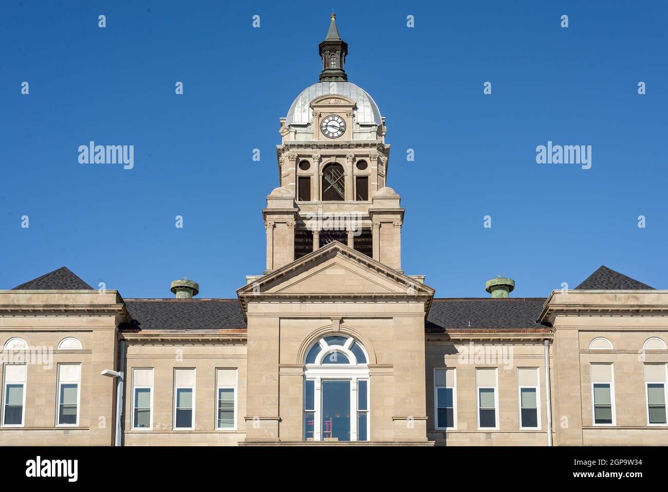 Dettaglio architettonico del tribunale della contea di Woodford situato nella città di Eureka, Illinois. Foto Stock