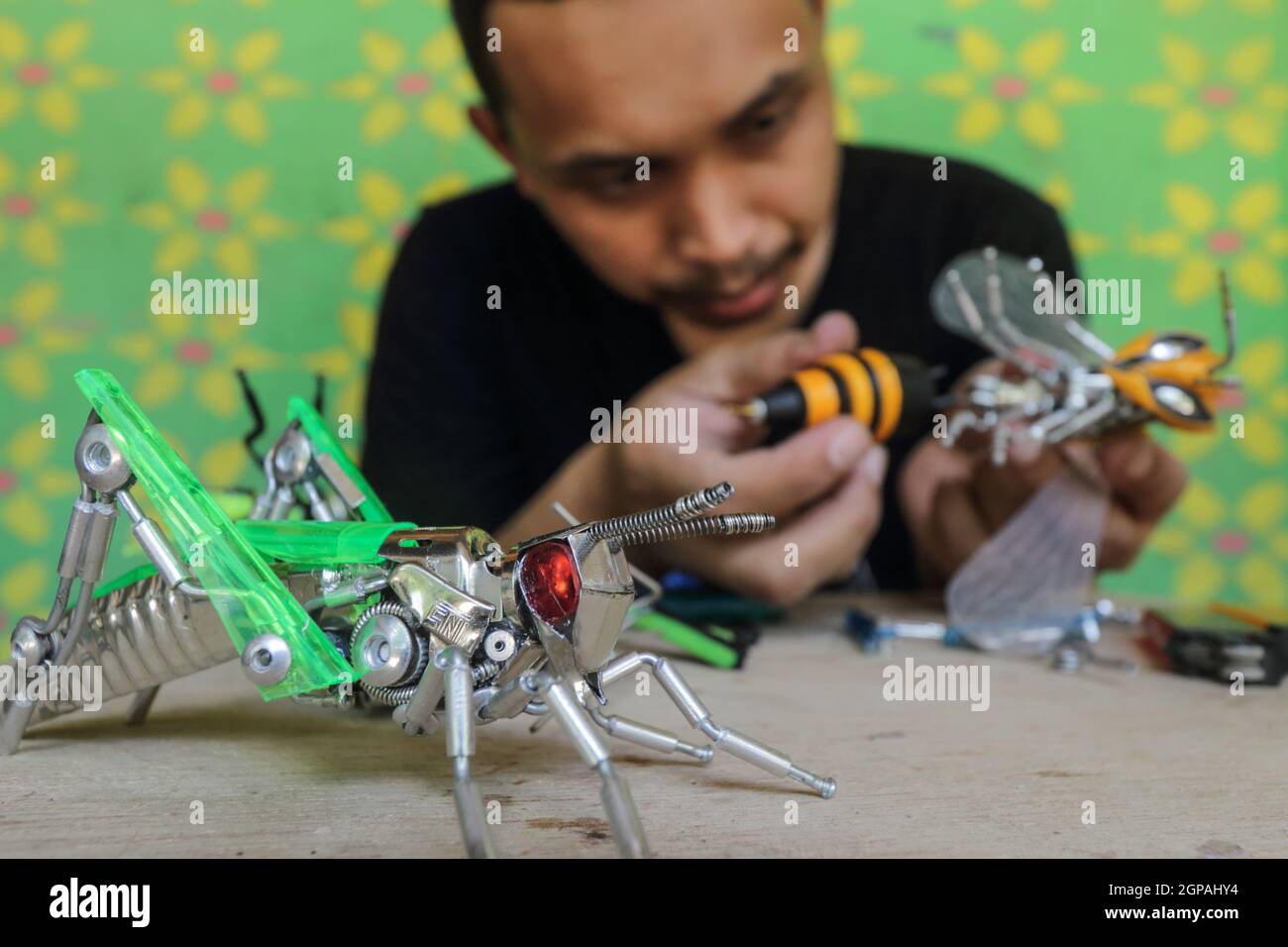 trasformatori in miniatura di robot usati Foto Stock