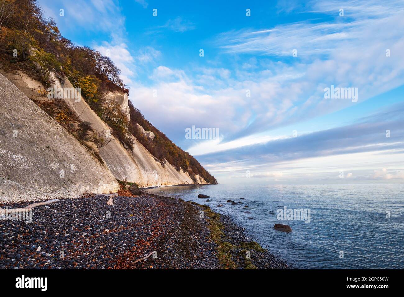 Mar Baltico costa sull'isola Moen in Danimarca. Foto Stock