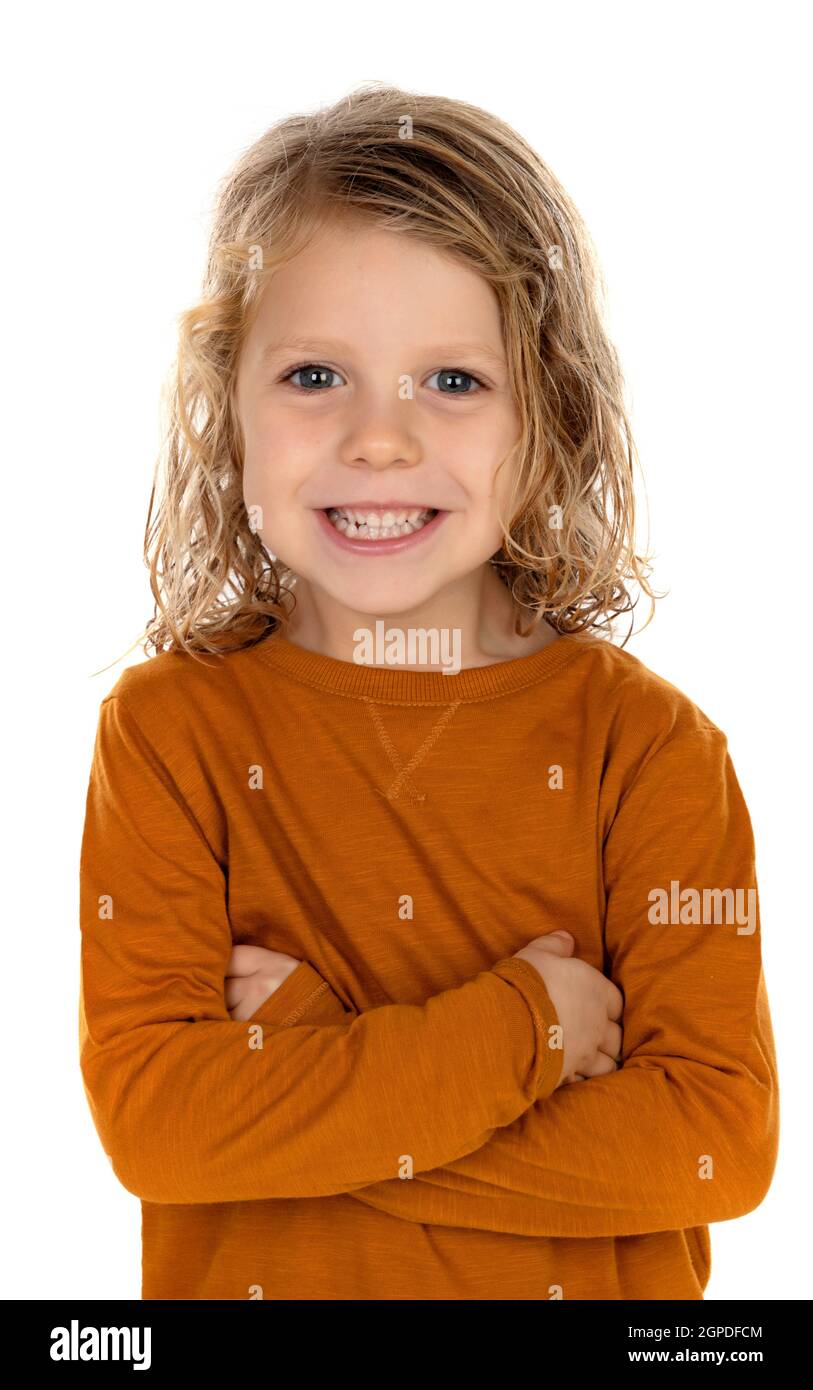 Felice bambino biondo con i capelli lunghi isolati su sfondo bianco Foto  stock - Alamy