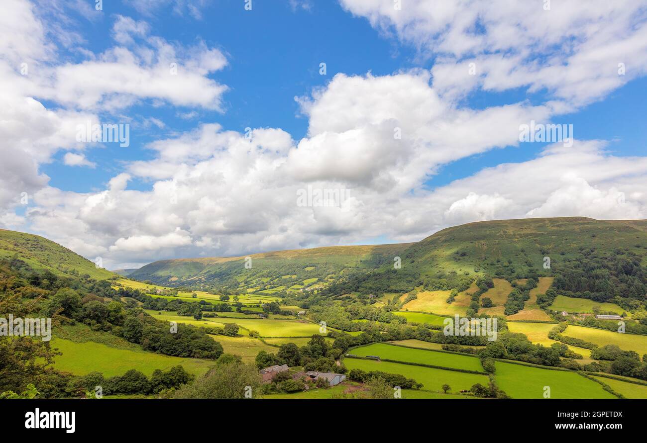 Una bella giornata nelle Black Mountains del Galles Foto Stock