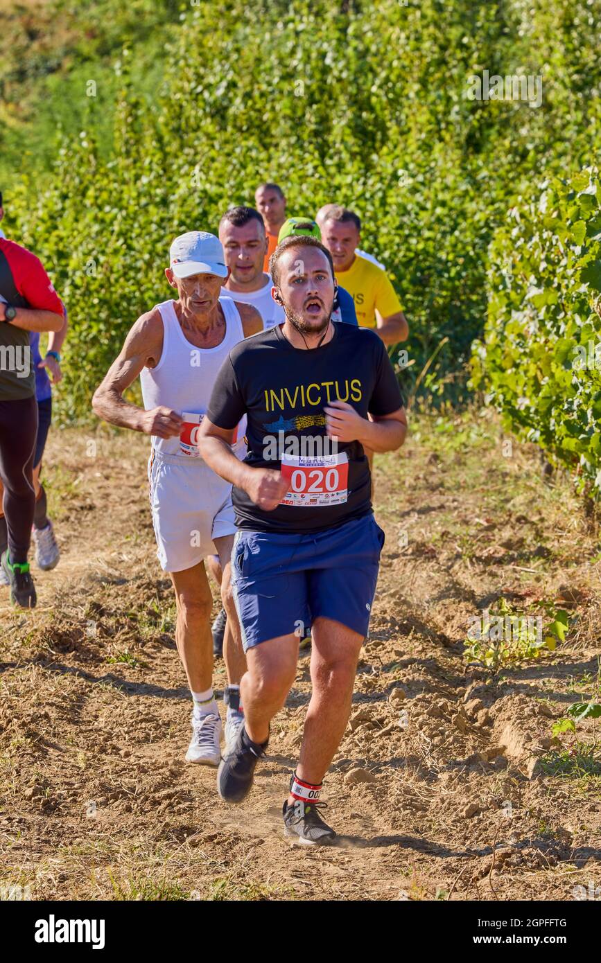 26 settembre 2021: Romania, Marcea, Running Competition Edizione n° 1. Promozione dello sport a livello locale, gara di 6 km. Foto Stock