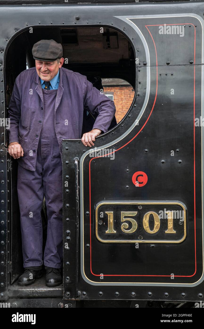 Un motore alla stazione di Kidderminster, Severn Valley Railway, Worcestershire. Foto Stock