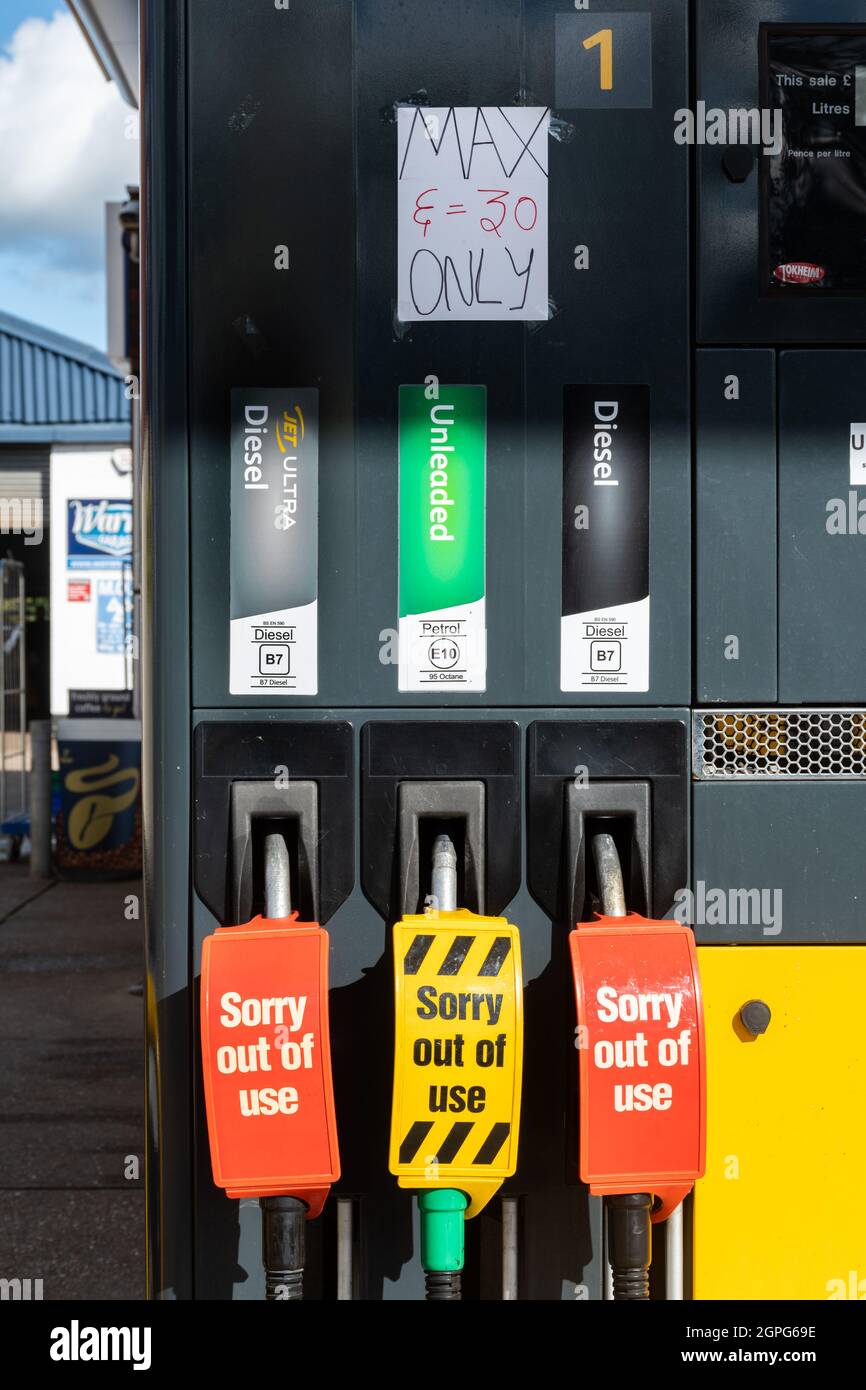 Frimley Green, Surrey, Regno Unito. 29 settembre 2021. Una stazione di servizio Jet ha esaurito il carburante e tutte le pompe sono fuori uso. Una carenza di autisti HGV che trasportano carburante in tutto il Regno Unito ha causato grandi problemi questa settimana, portando a acquisti di panico e a molte stazioni che esaurono benzina e diesel. Foto Stock