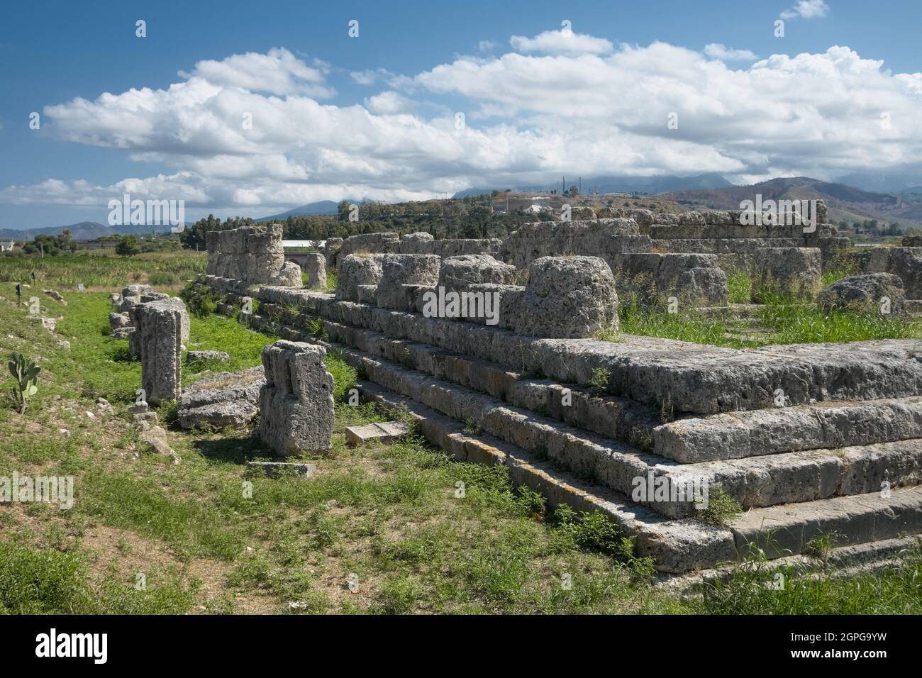 Rovine greche in Sicilia tempio della Vittoria nel sito archeologico di Himera a Termini Imerese, Palermo Foto Stock