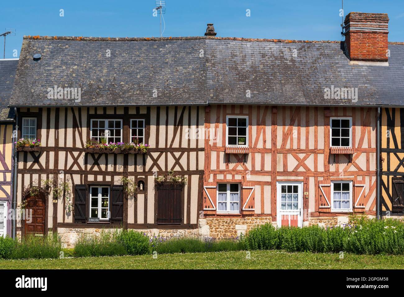 Francia, Eure, le Bec Hellouin, etichettato Les Plus Beaux Villages de France (i più bei villaggi di Francia), casa in legno normand Foto Stock