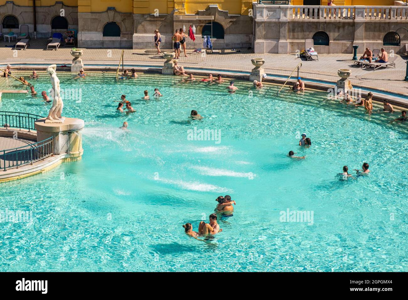 Ungheria, Budapest, dichiarata Patrimonio Mondiale dell'Umanità dall'UNESCO, il distretto di Pest, Varoslenget, i bagni Széchenyi Foto Stock