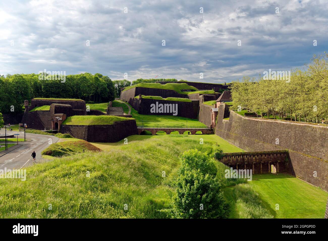 Francia, territorio di Belfort, Belfort, cittadella di Vauban, castello, Porta Brisach, porta d'ingresso della città vecchia, ultima porta rimanente dell'era Vauban (1687) Foto Stock